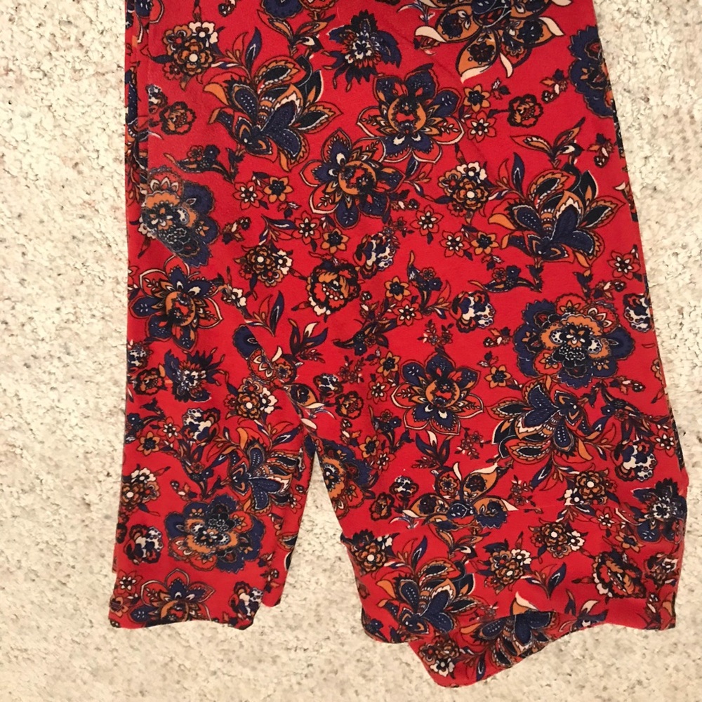 Tall and Curvy TC Lularoe Leggings Red Paisley